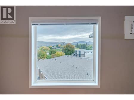 View at 650 MCKINNEY Road Unit# 325, Oliver