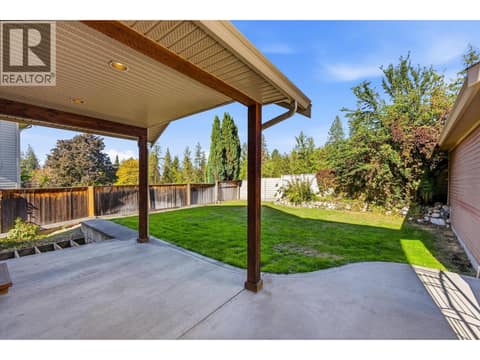 Photo 12 of 922 Paret Crescent, Lower Mission, Kelowna