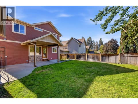 Photo 13 of 922 Paret Crescent, Lower Mission, Kelowna