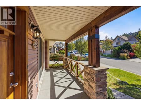 Photo 2 of 922 Paret Crescent, Lower Mission, Kelowna