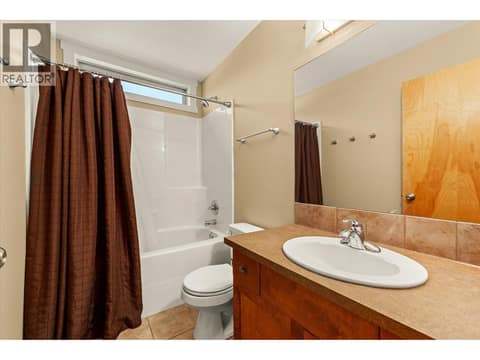 Photo 26 of 922 Paret Crescent, Lower Mission, Kelowna
