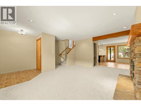 Photo 5 of 922 Paret Crescent, Lower Mission, Kelowna