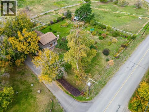Photo 2 of 6725 Barnhartvale Road, Barnhartvale, Kamloops