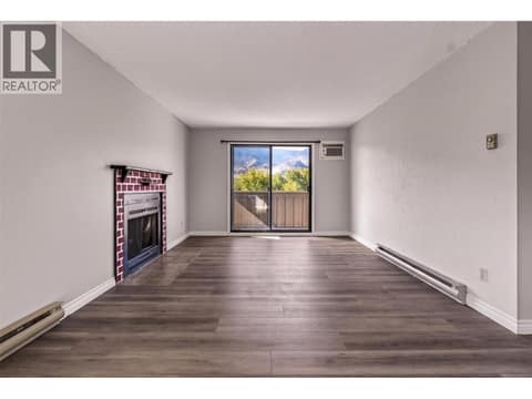 Photo 7 of 150 Skaha Place Unit# 413, Main South, Penticton