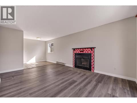 Photo 9 of 150 Skaha Place Unit# 413, Main South, Penticton