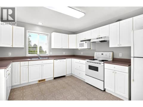 Photo 13 of 1725 Coldwater Drive, Juniper Ridge, Kamloops