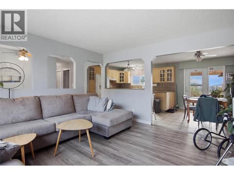 Photo 5 of 815 KAMBIA Crescent, Westsyde, Kamloops