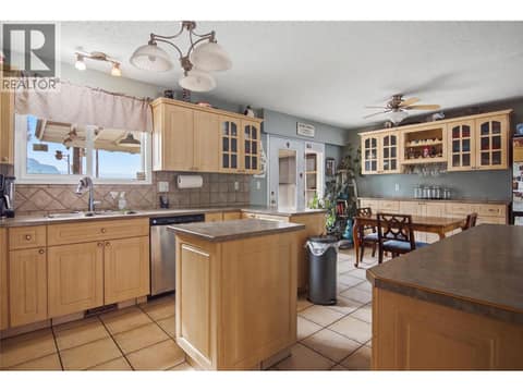 Photo 7 of 815 KAMBIA Crescent, Westsyde, Kamloops