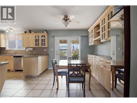 Photo 8 of 815 KAMBIA Crescent, Westsyde, Kamloops