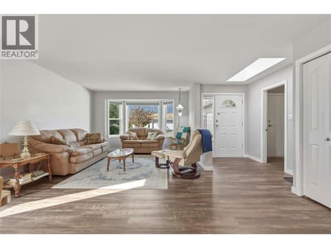 Photo 16 of 317 3rd Street, Swan Lake West, Vernon