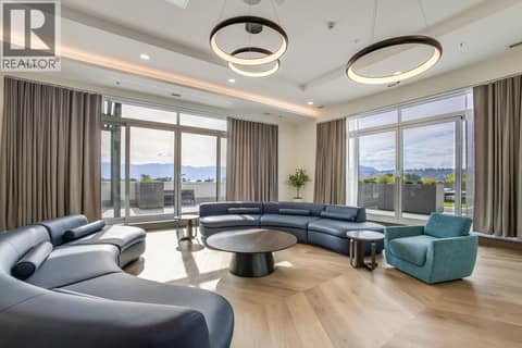 Indoor cooking/entertaining lounge at 1626 Water Street Unit# 1804, Kelowna North
