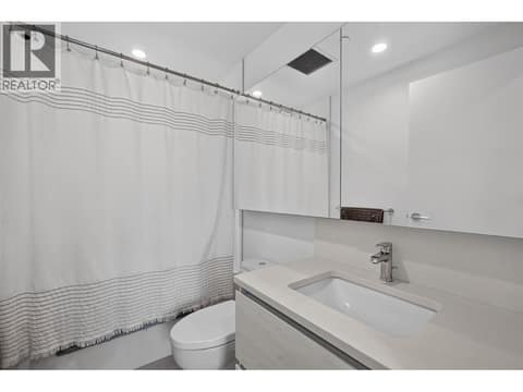 Secondary full bathroom with a tub/shower at 1626 Water Street Unit# 1804, Kelowna North