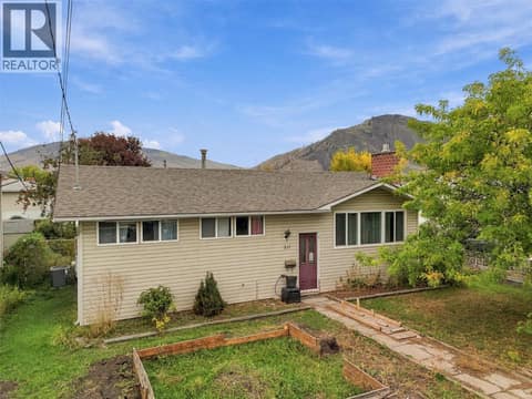 Photo 1 of 211 Fort Avenue, North Kamloops