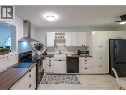 Photo 9 of 529 Co-Op Avenue Unit# 10, Oliver