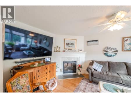 Photo 6 of 3096 South Main Street Unit# 10, Main South, Penticton