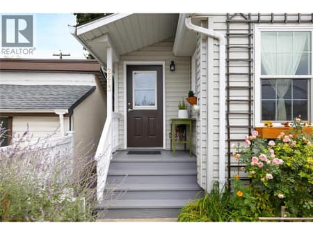 Photo 2 of 2213 33 Street, Mission Hill, Vernon