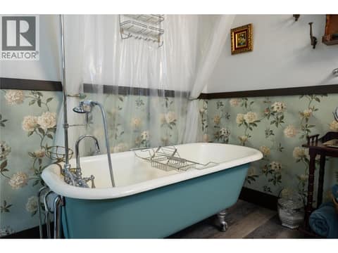 Photo 21 of 2213 33 Street, Mission Hill, Vernon