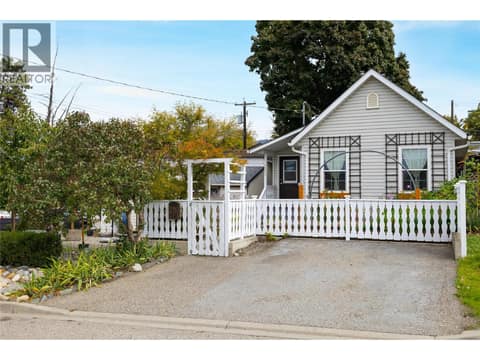 Photo 23 of 2213 33 Street, Mission Hill, Vernon
