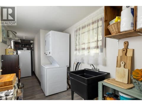 Photo 8 of 2213 33 Street, Mission Hill, Vernon