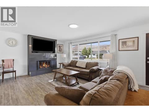 Photo 10 of 1827 PARKCREST Avenue, Brocklehurst, Kamloops