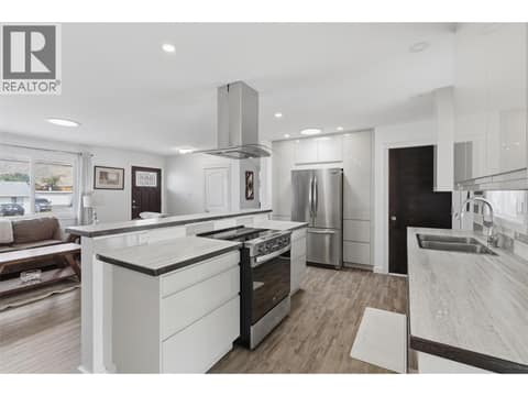 Photo 14 of 1827 PARKCREST Avenue, Brocklehurst, Kamloops