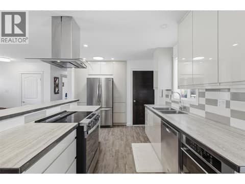 Photo 15 of 1827 PARKCREST Avenue, Brocklehurst, Kamloops
