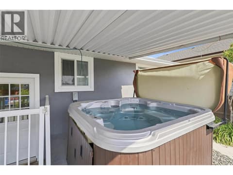 Photo 22 of 1827 PARKCREST Avenue, Brocklehurst, Kamloops