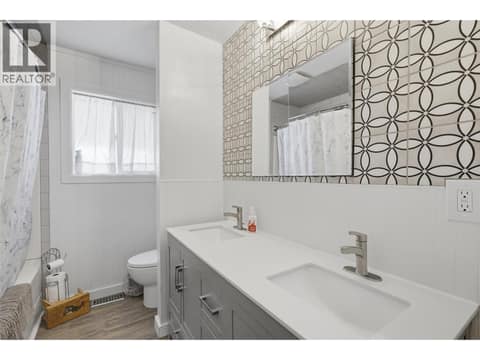 Photo 37 of 1827 PARKCREST Avenue, Brocklehurst, Kamloops