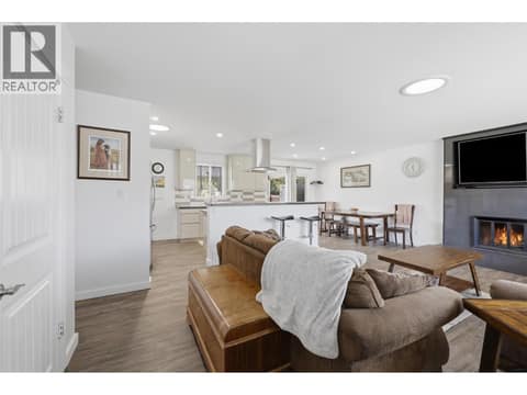 Photo 9 of 1827 PARKCREST Avenue, Brocklehurst, Kamloops