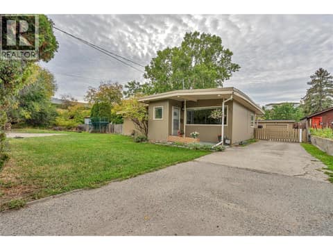 Photo 1 of 692 Vancouver Avenue, Uplands/Redlands, Penticton