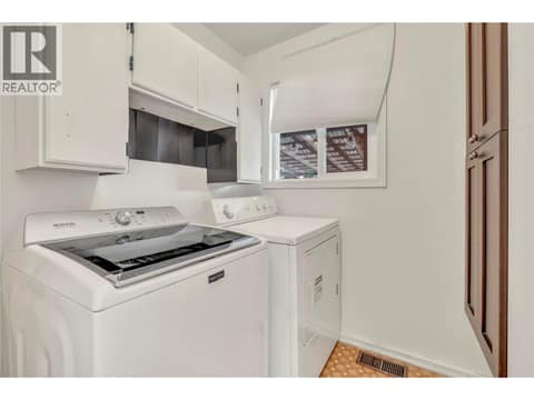 Photo 16 of 692 Vancouver Avenue, Uplands/Redlands, Penticton