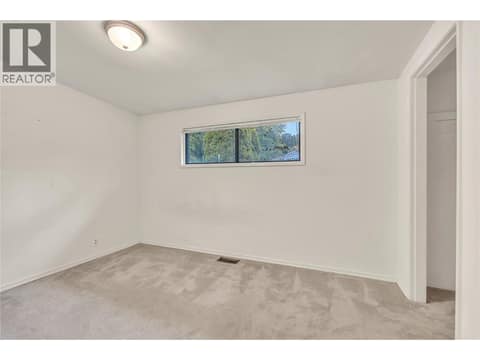 Photo 21 of 692 Vancouver Avenue, Uplands/Redlands, Penticton