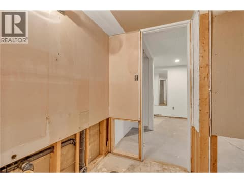 Photo 32 of 692 Vancouver Avenue, Uplands/Redlands, Penticton