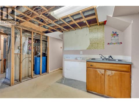 Photo 36 of 692 Vancouver Avenue, Uplands/Redlands, Penticton