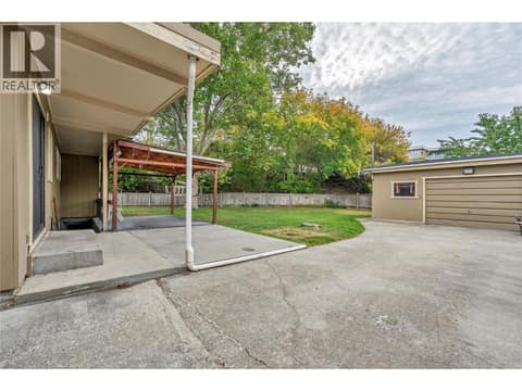 Photo 38 of 692 Vancouver Avenue, Uplands/Redlands, Penticton