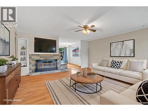 Photo 4 of 692 Vancouver Avenue, Uplands/Redlands, Penticton