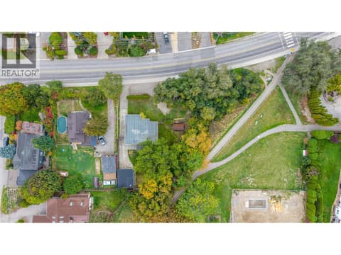 Photo 47 of 692 Vancouver Avenue, Uplands/Redlands, Penticton