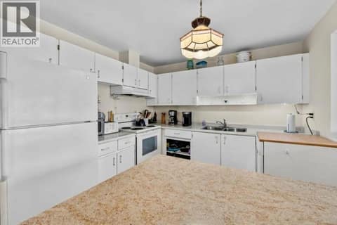 Photo 4 of 137 McGill Road Unit# 75, Sahali, Kamloops
