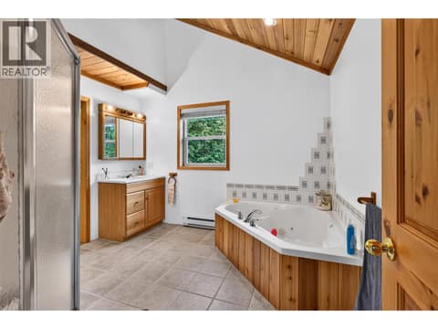 Photo 17 of 359 Kildare Way, Okanagan North, Vernon