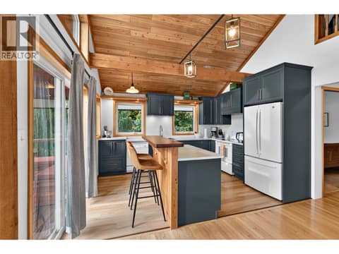 Photo 5 of 359 Kildare Way, Okanagan North, Vernon