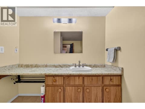 Suite bathroom at 879 Trench Court, Kelowna North