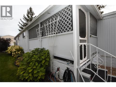 Covered and Partial Enclosed Porch at 4505 MCLEAN CREEK Road Unit# B19, Okanagan Falls