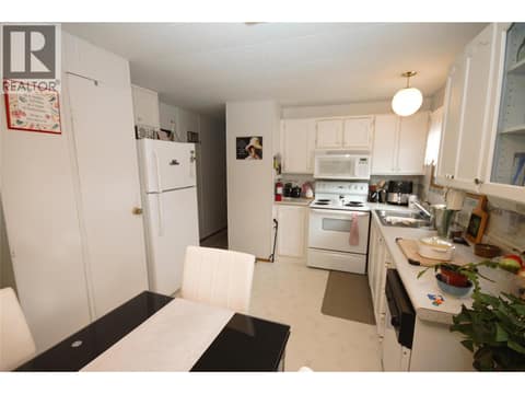 Kitchen at 4505 MCLEAN CREEK Road Unit# B19, Okanagan Falls