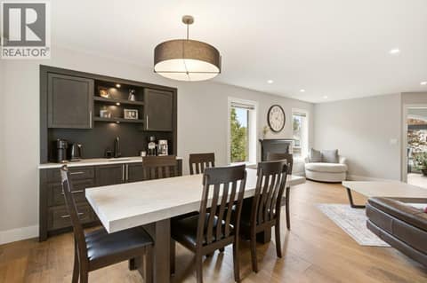 Photo 6 of 2097 Lillooet Crescent, Dilworth Mountain, Kelowna