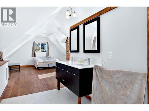 Primary bedroom ensuite at 9524 Tranquille Criss Creek Road, Red Lake, Kamloops