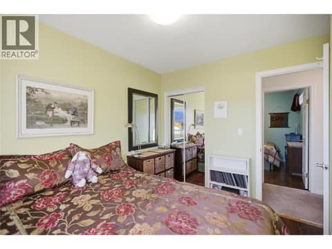 Photo 15 of 152 Elm Avenue, North Kamloops