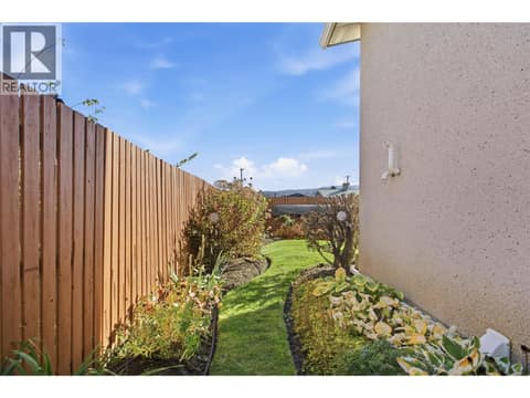 Photo 3 of 152 Elm Avenue, North Kamloops