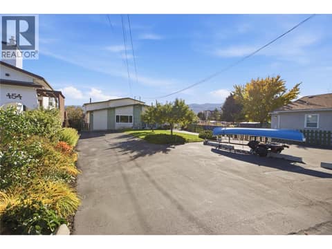 Photo 31 of 152 Elm Avenue, North Kamloops