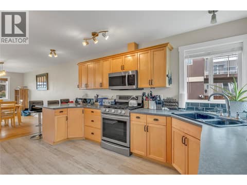 Photo 11 of 2390 Wiltse Drive, Wiltse/Valleyview, Penticton