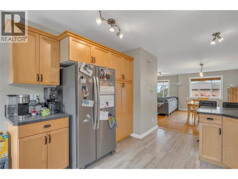 Photo 12 of 2390 Wiltse Drive, Wiltse/Valleyview, Penticton